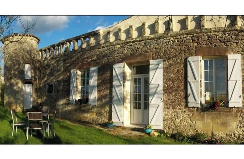 Lamothe-Landerron Apartment | Ancien Haras de la Tour - Chambre de la Vallée