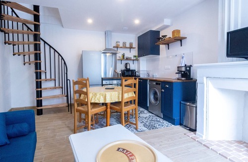 Montpellier de Medillan House | Ancienne Épicerie Chic et Totalement Rénovée