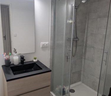 Anglet House | ANGLET, chambre privée