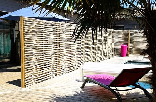 Angoulins House | Angoulins 60m2 house heated pool 2 bedrooms 80m from the sea