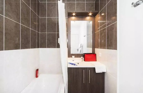 Poitiers Apartment | Aparthotel Adagio Access Poitiers* - 2 Rooms 4 People