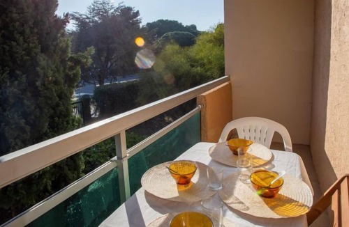 La Faviere Apartment | Apartment Côte d'Azur in Bormes-les-Mimosas - 4 persons, 1 bedrooms