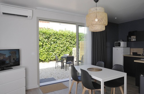 Jonzac Apartment | APARTMENT - CHARM AND COMFORT - WITH TERRACE IN RESIDENCE IN QUIET JONZAC