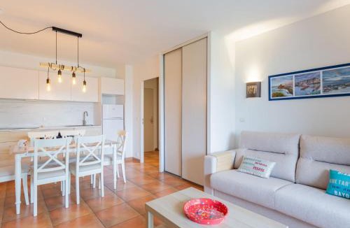 Saint-Jean-de-Luz Apartment | Apartment Domaine Iratzia by Interhome