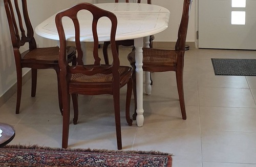 Saint-Leon-sur-Vezere Apartment | Apartment, Padma stay between Mousterians and Tibetans