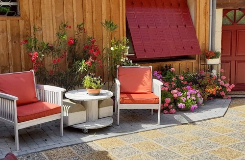 Savignac-de-Miremont Apartment | Apartment in the heart of Périgord Noir
