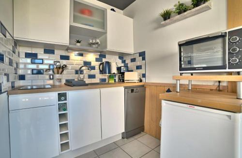 La Cotiniere Apartment | Apartment Horizon by Interhome