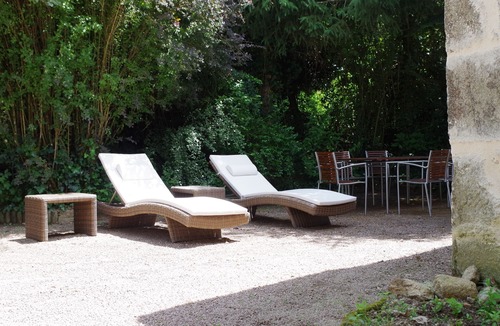 Busserolles Apartment | Apartment in Dependance of a hunting lodge from the 14th century