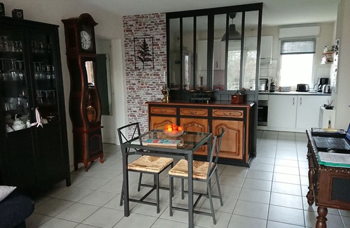 Dax Apartment | Apartment in quiet residence with swimming pool - lots of trees and sunshine
