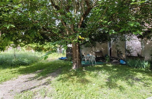 Eyliac Apartment | Apartment 'La Forge D'eyliac' with Private Terrace and Wi-Fi