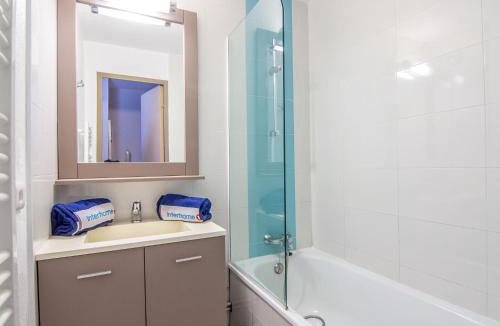 Port Cogolin Apartment | Apartment Les Marines-8 by Interhome