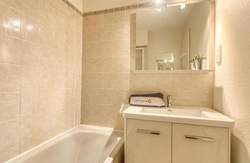 Frejus Plage Apartment | Apartment Port d'Attache-3 by Interhome