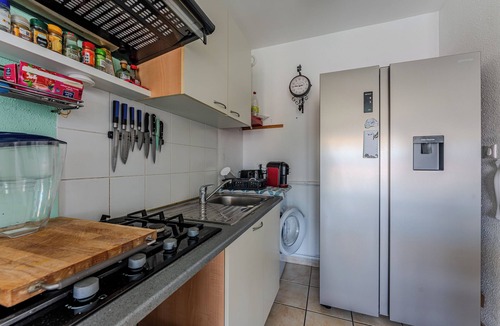 Parentis-en-Born Apartment | Apartment 'Proche Plage Parentis' with Private Terrace and Wi-Fi