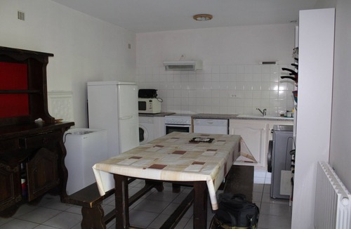 Eaux-Bonnes Apartment | Apartment sleeps 8-10 quiet in eaux bonnes 64