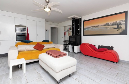 Boucau Apartment | Apartment "T5 Bio Dans Villa d'Olivier" with Whirlpool & Wi-Fi