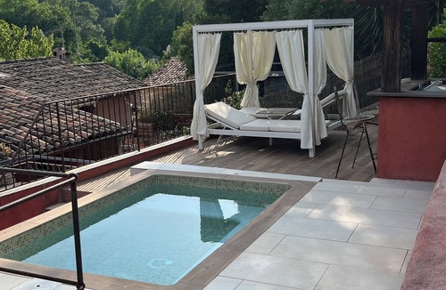 Auribeau-sur-Siagne Apartment | Apartment with exclusive outdoor pool
