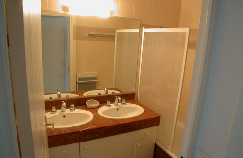 Moliets-et-Maa Apartment | Apartment with dishwasher to 700 m. from beach