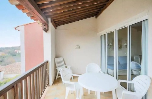 Les Restanques Apartment | Apartments in the Restanques of the Gulf of St Tropez - maeva Home - Beautiful 180° sea view apartment for 5 people - Selection