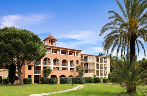 Les Restanques Condo | Appart Près de la Plage | Piscine Extérieure