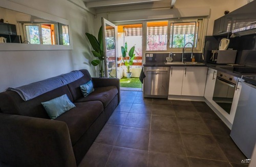 Pyla-sur-Mer Apartment | Appart Pyla sur mer, 5 mtes on foot from the sea, 1 km from Dune du Pyla.