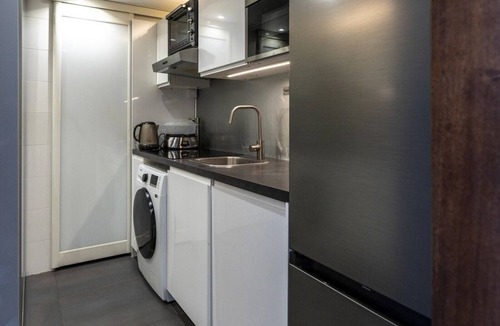 La Plage Apartment | Appart Standing 2p Dans Résidence Sécurisée/terrasse vue mer/Parking/Prox JO