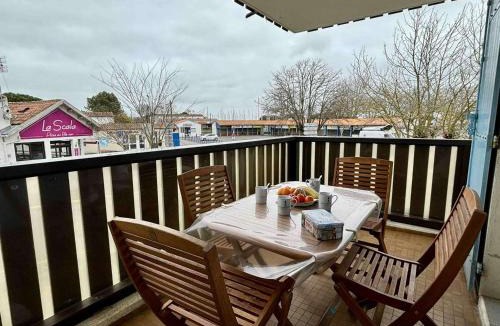Boyardville Apartment | Appartement cosy à Saint-Georges-d'Oléron, 4 couchages, proche mer et commerces, avec balcon et parking - FR-1-246A-295