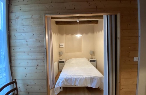 La Roche-Posay Apartment | Appartement à 70m des Thermes du Saint Roch - FR-1-541-54