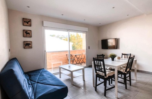 Le Lavandou Apartment | Appartement 2 pièces balcon et parking proche centre 3