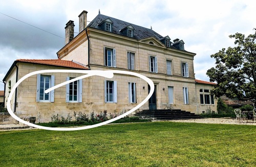 Chadenac Apartment | Appartement au Château Niché Dans les Vignes de Cognac
