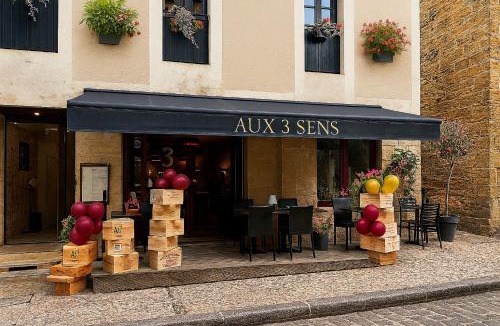 Sarlat-la-Caneda Historic Center Apartment | Appartement Aux 3 Sens