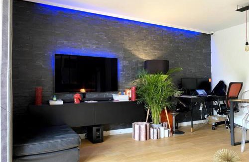 Cauderan Apartment | Appartement avec Jacuzzi - Climatisation - Parking