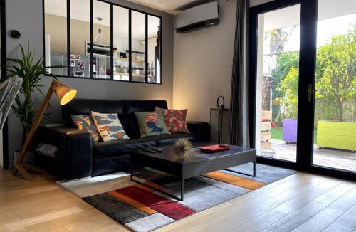 Cauderan Apartment | Appartement avec Jacuzzi - Climatisation - Parking