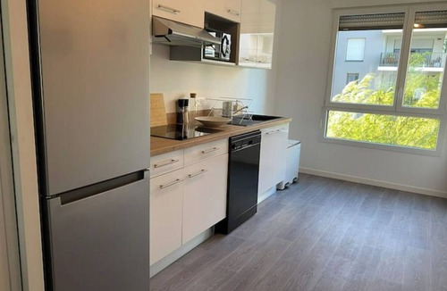 Le Haillan Apartment | Appartement Cosy 80m2 au Pied du Tram de Bordeaux
