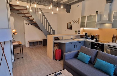 La Roche-Chalais Apartment | Appartement entièrement rénové en hyper centre! Le Rétro Chic - Terrasse privée - Parking gratuit
