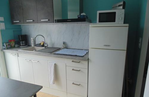 Royan Apartment | Appartement entièrement rénové avec Wifi tout à pied