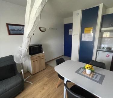 La Roche-Posay Apartment | Appartement piscine cure thermale