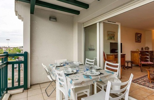 Saint-Jean-de-Luz City Center Apartment | Appartement Saint-Jean-de-Luz, 4 pièces, 6 personnes - FR-1-4-542
