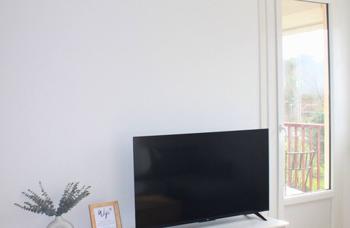 Merignac Apartment | Appt. Refait à Neuf Avec Balnéo, Idéalement Situé Près du Centre de Mérignac