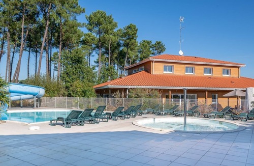 Parentis-en-Born Condo | Apptmt avec accès piscine | A quelques pas du lac!