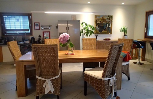 Anglet House | ARCHITECT-DESIGNED HOUSE, QUIET LOCATION, 2 KMS FROM BEACHES, UNSECURED SWIMMING POOL
