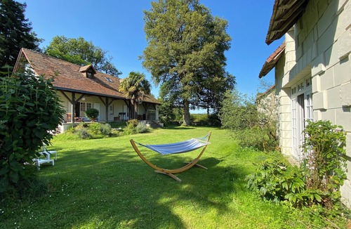 Chenevelles House | Artist's house in a preserved natural setting, near the Futuroscope
