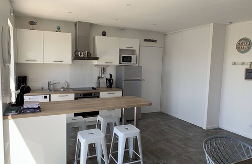 Bourcefranc-le-Chapus Villa | At the foot of the Ile d'Oléron bridge quiet villa not overlooked private parking