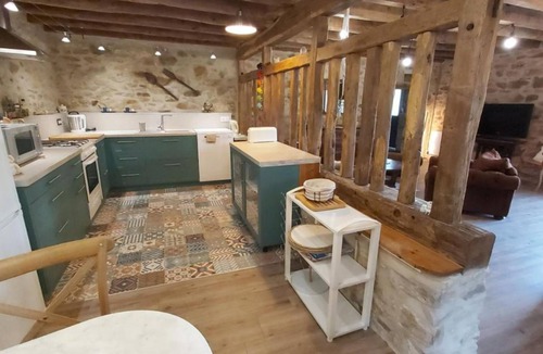 Saint-Yrieix-la-Perche Cottage | At the gateway to the Périgord, your vacations in the countryside