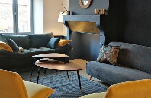 Gencay Apartment | Atypical apartment in the heart of Gençay