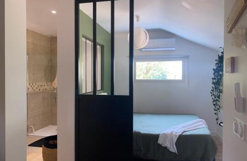 Leoville Apartment | Au Bain Doré