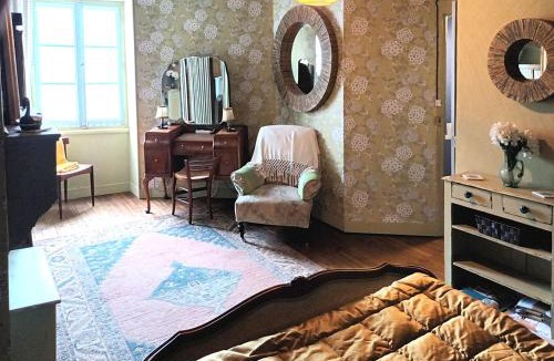 Verteuil-sur-Charente Apartment | Au bord de la rivière