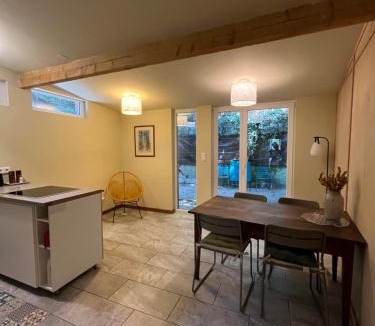 Lormont Apartment | Au Bord de la Rive