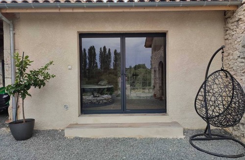 Cuneges House | Au Cœur de la Campagne ! Maison Avec spa et Piscine Privée