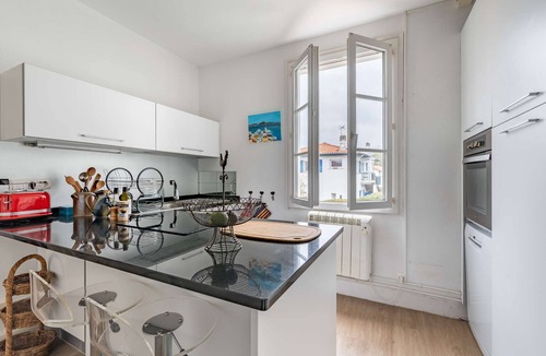 Hendaye Apartment | AUBEPINES 250 m from the main beach classified 3 stars