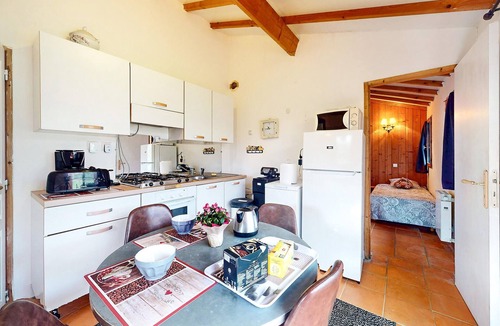 Sainte-Alvere House | Awesome home in Val de Louyre et Caude